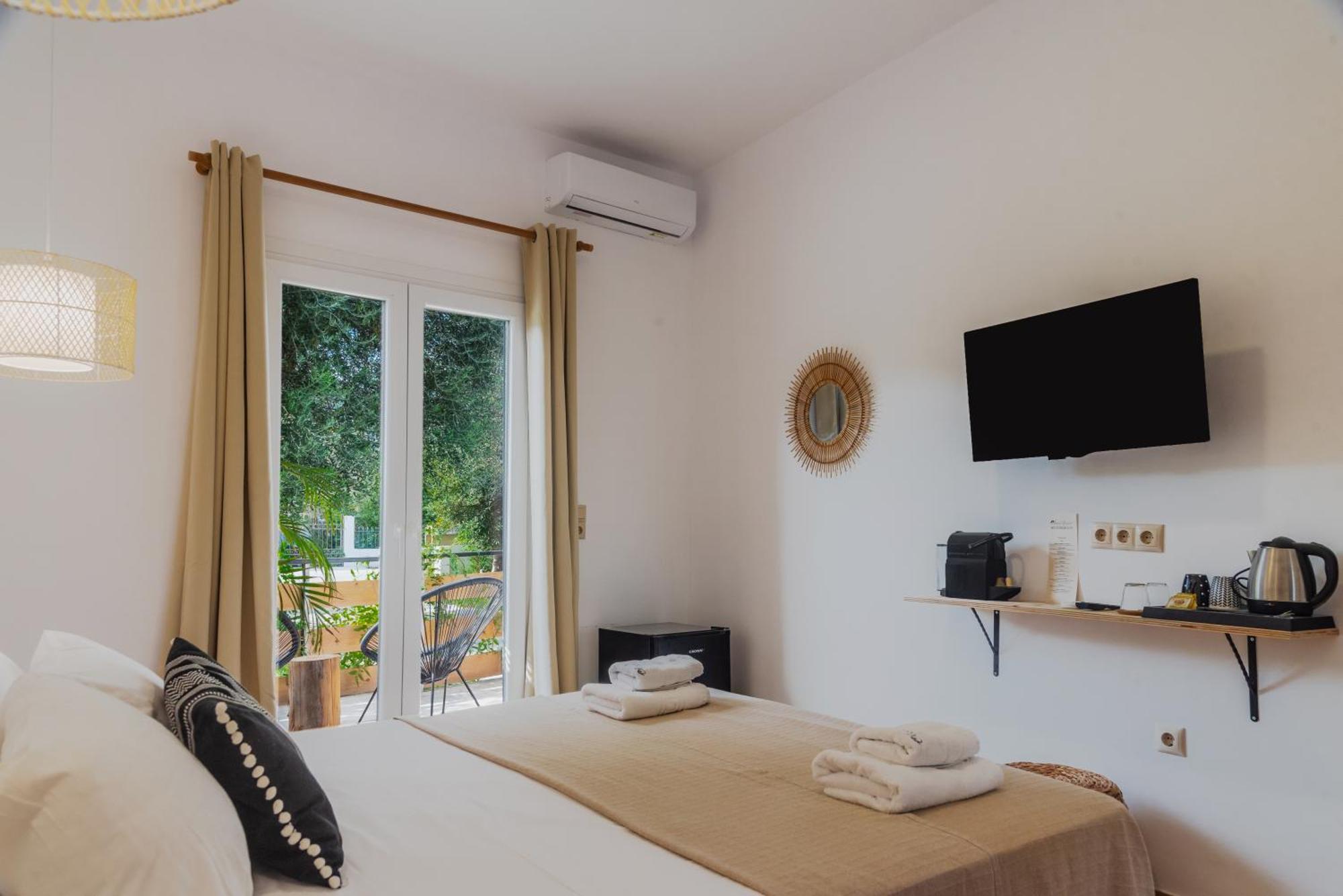 Olive Grove Boutique Hotel 4*